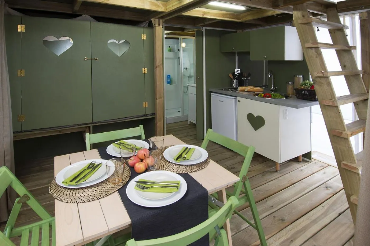 Drago Tours Lodge Tent Holiday Sunshine, Lanterna Porec